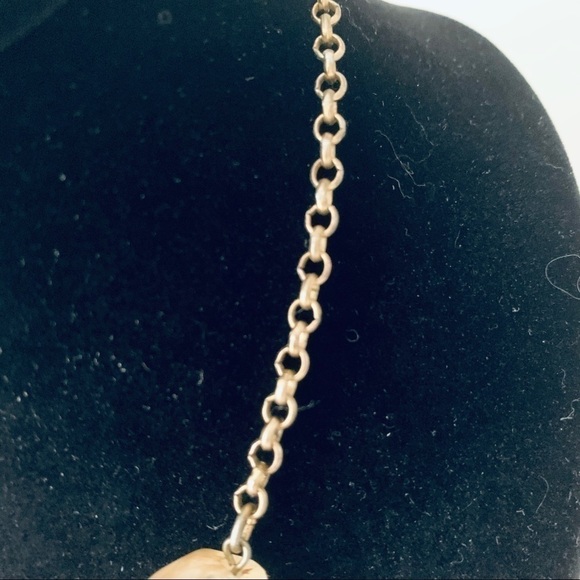 🦅 AEO Statement Necklace - Picture 4 of 5